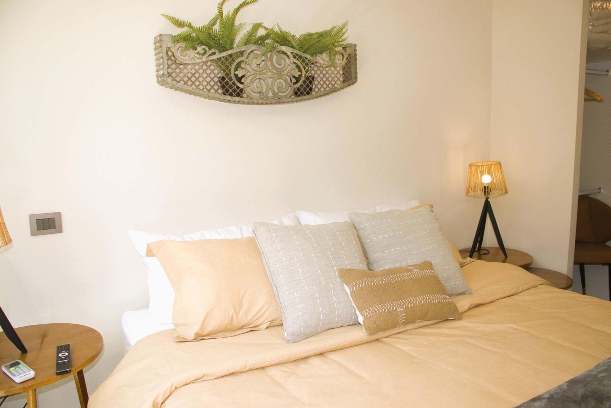Hom I Unico Dpto 1d1b 3pax Centro * Santiago